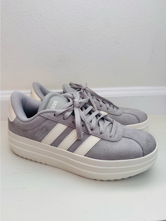adidas Shoes - ✨Adidas Platform Sneakers – Women’s US 7 – Worn Once 🩶